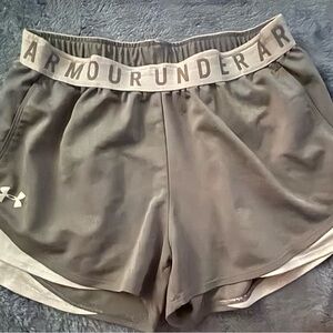 Under Armour Women's Gray Shorts S/M